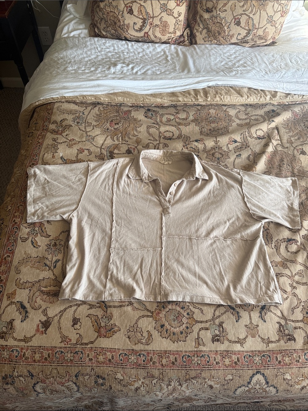Women’s Easel Shirt Sleeve Button Polo Shirt Beige oversized cropped